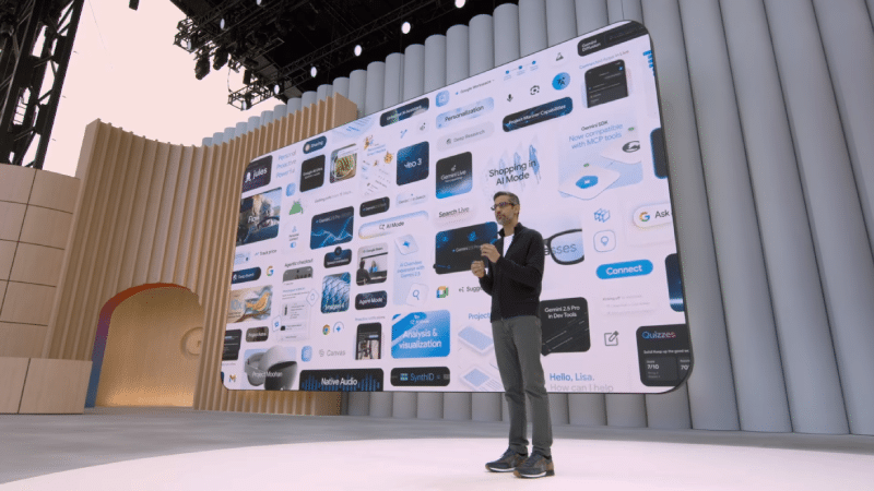 Sundar Pichai presenteert tijdens Google I/O 2025